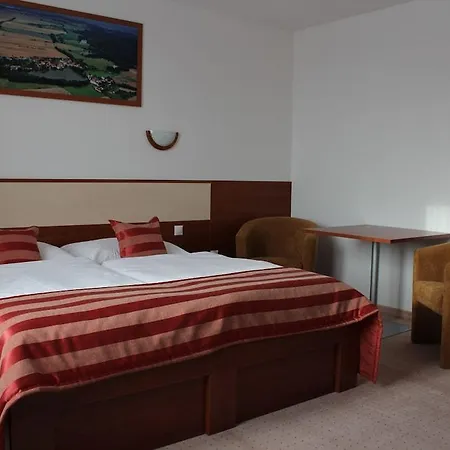 Hotel Auto Jas 4*