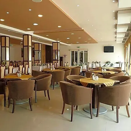 Otel Auto Jas 4*