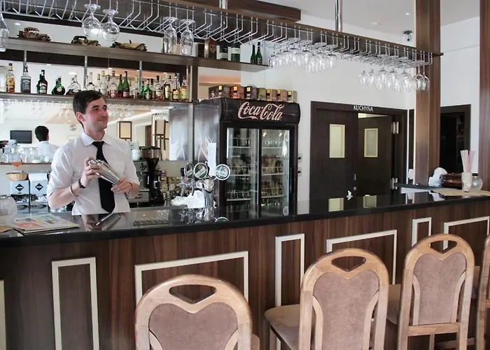 Auto Jas Hotel 4*