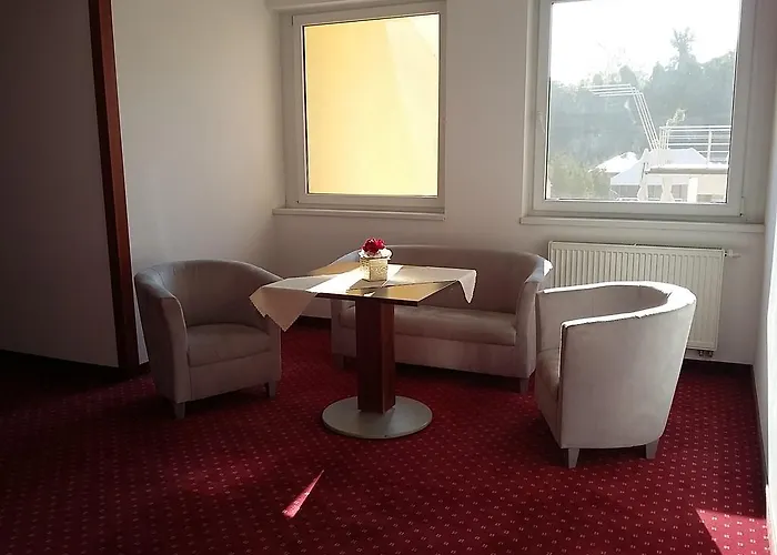 Hotel Auto Jas 4*